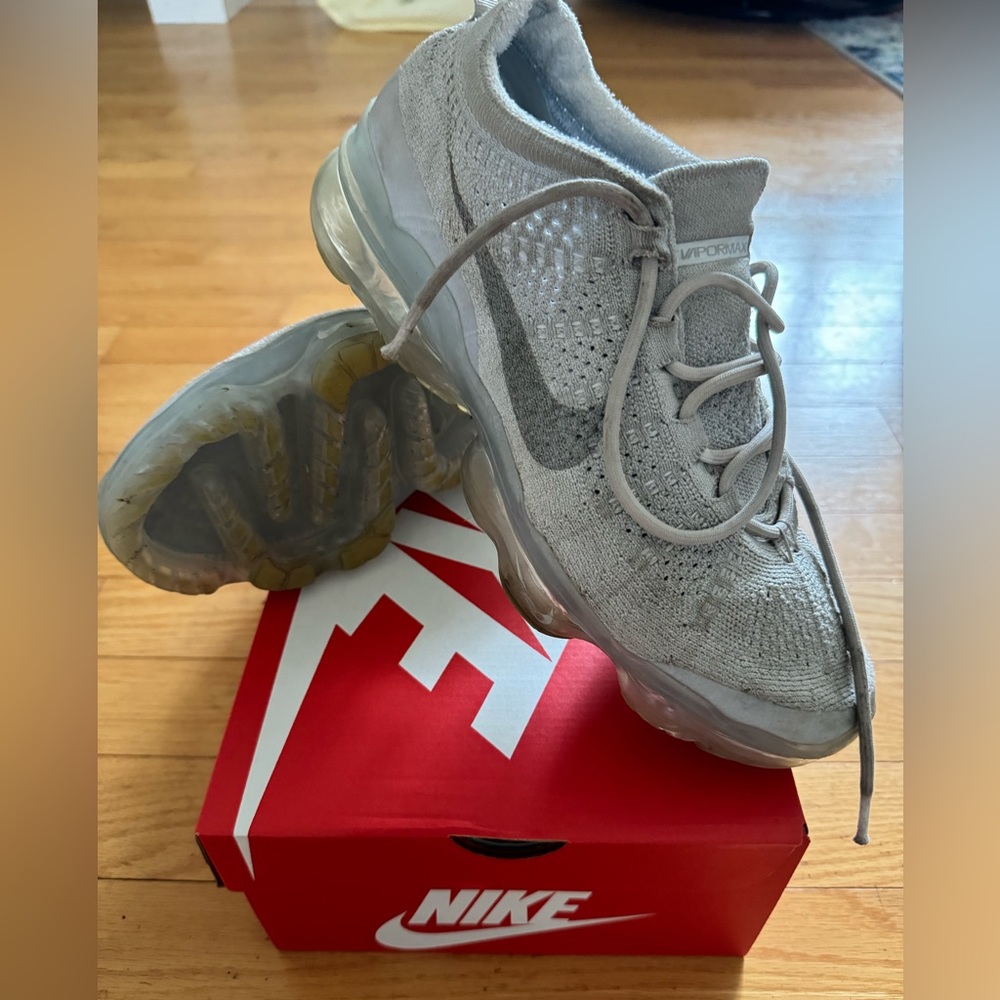 Men’s Nike VaporMax Pure Platinum/ White Size 10M